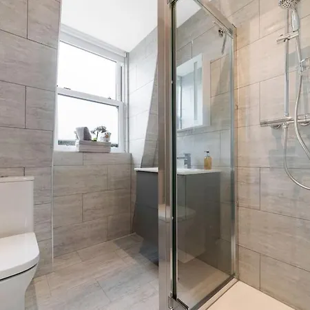Stunning Double Rooms Within A Loft Space London Exterior photo